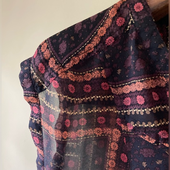 QUIKSILVER - XS Sheer Button Down Blouse - Picture 7 of 10